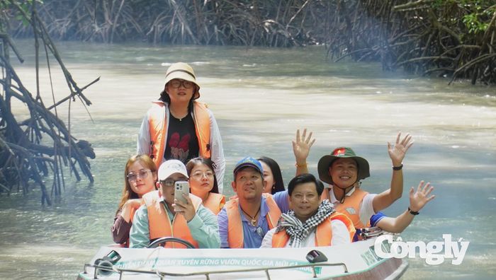 Du lịch sinh thái, trải nghiệm gắn với bảo tồn thiên nhiên đang được ưu tiên phát triển tại Cà Mau