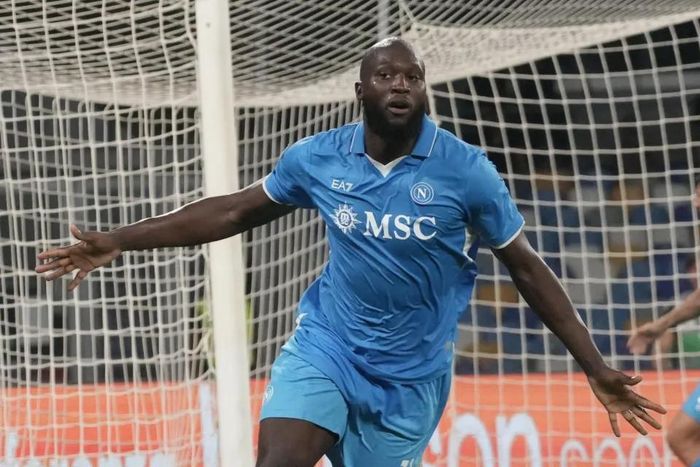 Chelsea sắp được hưởng lợi từ việc ngôi sao Romelu Lukaku của Napoli chuyển đến Fenerbahce. (Nguồn: EPA)