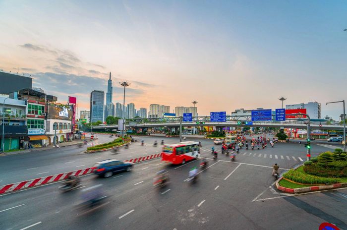 Phát triển đô thị định hướng giao thông công cộng (TOD) được xem là yếu tố quan trọng để nâng cao hiệu quả tài chính của dự án, cải thiện chất lượng đô thị và khả năng kết nối. Ảnh: Arup.