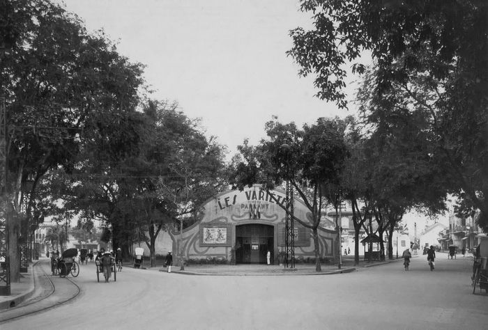 Rạp Pathé - rạp chiếu bóng cổ nhất Việt Nam và Đông Dương được khánh thành năm 1920. Ảnh tư liệu