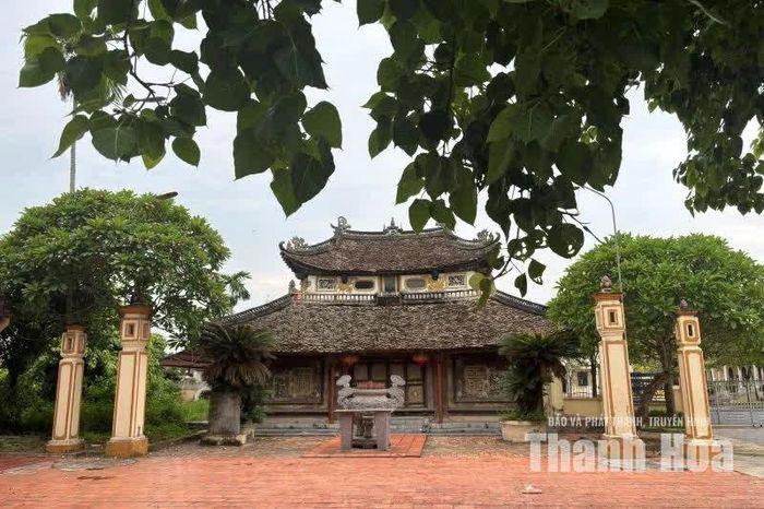 Nghè làng Nguyệt Viên - một trong những di tích nổi tiếng tại Nguyệt Viên.