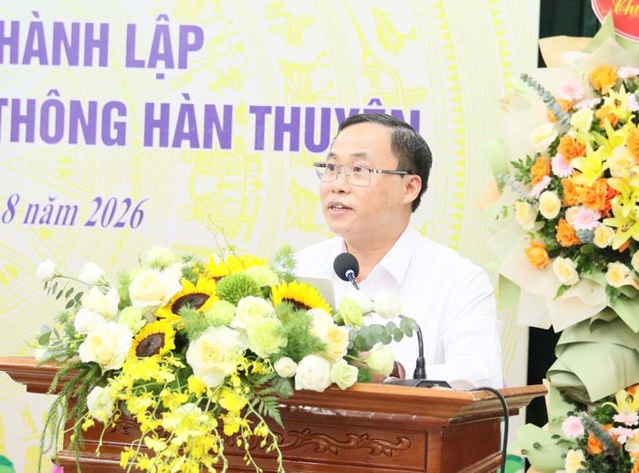  Lãnh đạo Sở Giáo dục và Đào tạo phát biểu khai mạc tọa đàm. 