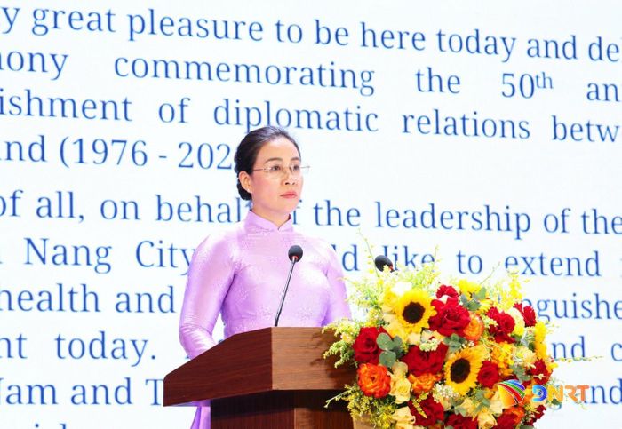 Phó Chủ tịch UBND thành phố Nguyễn Thị Anh Thi phát biểu tại lễ kỷ niệm. Ảnh: NGỌC HÀ