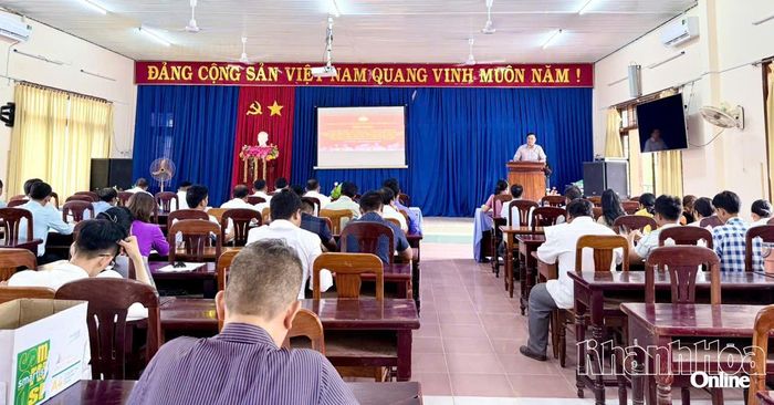 Quang cảnh hội nghị.