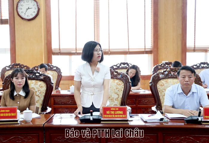 Lãnh đạo Văn phòng Tỉnh uỷ báo cáo tình hình thực hiện nhiệm vụ 7 tháng đầu năm, nhiệm vụ trọng tâm 5 tháng cuối năm 2026. 