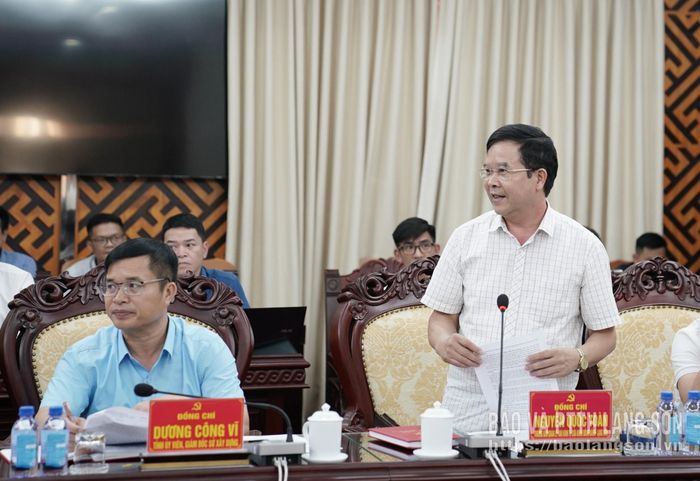 Lãnh đạo Ban Quản lý Khu KTCK Đồng Đăng - Lạng Sơn báo cáo tiến độ chung thực hiện Đề án 