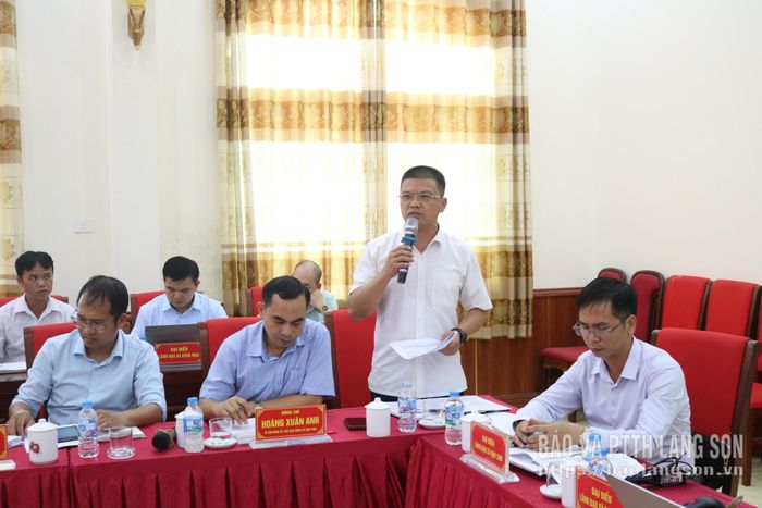 Lãnh đạo xã Vạn Linh phát biểu tại buổi khảo sát