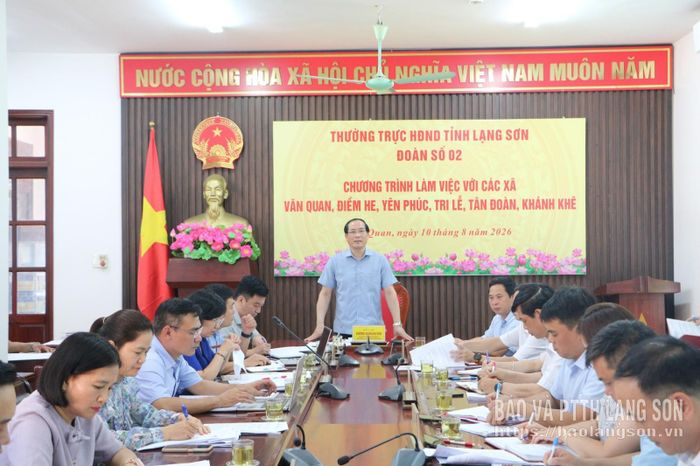 Đồng chí Dương Xuân Huyên, Ủy viên Ban Thường vụ Tỉnh ủy, Phó Chủ tịch Thường trực HĐND tỉnh phát biểu tại buổi làm việc