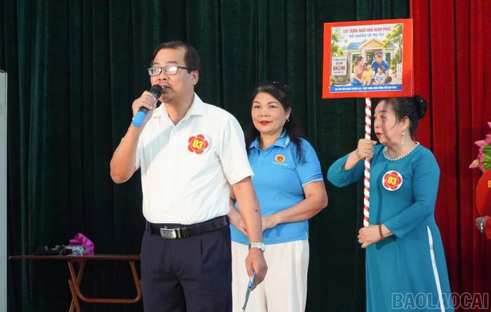 Các đội tham gia tranh tài tại 3 phần thi.