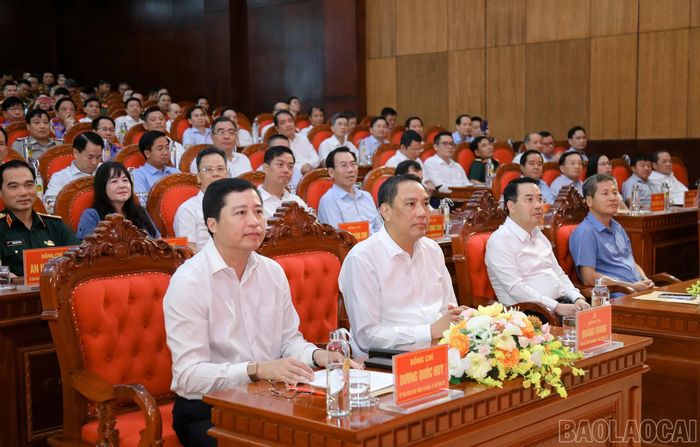 Các đại biểu hội nghị.