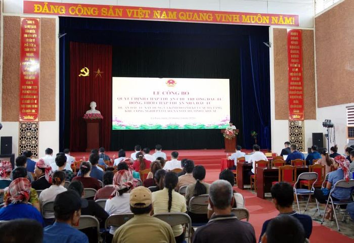 Quang cảnh buổi lễ.