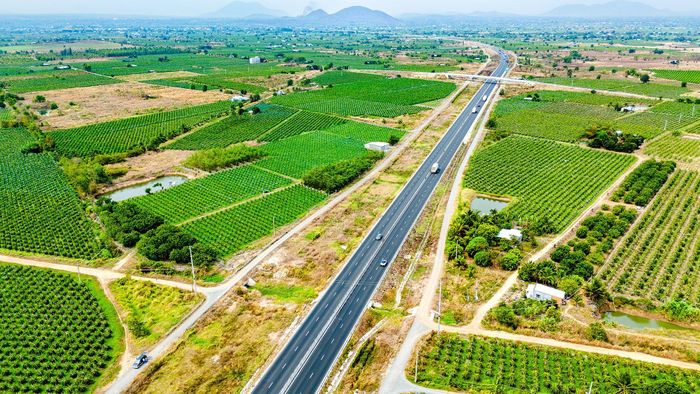Đường cao tốc Phan Thiết - Vĩnh Hảo