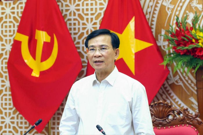 Ủy viên Ban Chấp hành Trung ương Đảng, Phó Bí thư Tỉnh ủy, Chủ tịch UBND tỉnh Lâm Đồng Hồ Văn Mười mong muốn ông Trần Văn Hiệp phát huy tinh thần dám nghĩ, dám làm, tạo sự đoàn kết, thống nhất để Ban QLDA Đầu tư xây dựng số 1 hoàn thành tốt nhiệm vụ được giao