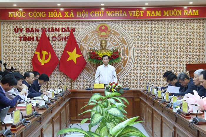Ủy viên Ban Chấp hành Trung ương Đảng, Phó Bí thư Tỉnh ủy, Chủ tịch UBND tỉnh Lâm Đồng Hồ Văn Mười chủ trì lễ công bố