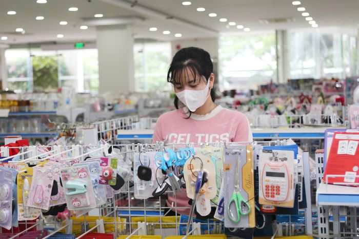 Hạn chế nhất của các hộ kinh doanh hiện nay vẫn là thói quen ghi chép bằng sổ tay cá nhân mà ngại chuyển sang áp dụng các phần mềm điện tử