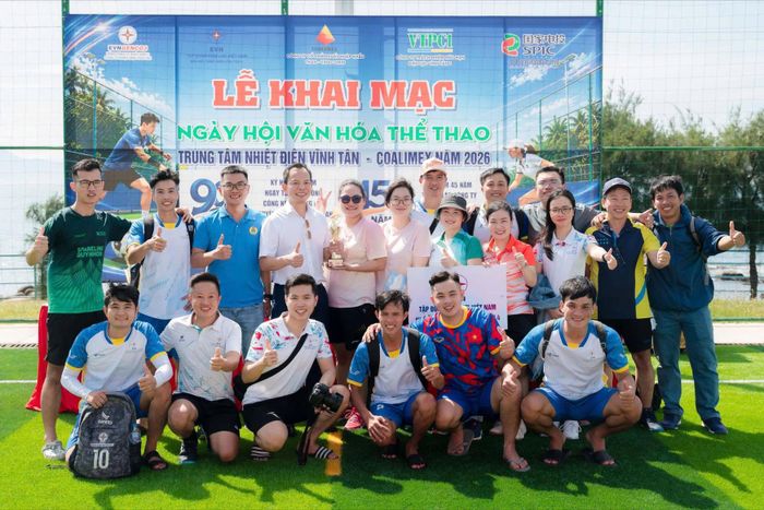 Đoàn thể thao NMNĐ Vĩnh Tân 4 đến với Ngày hội Văn hóa – Thể thao