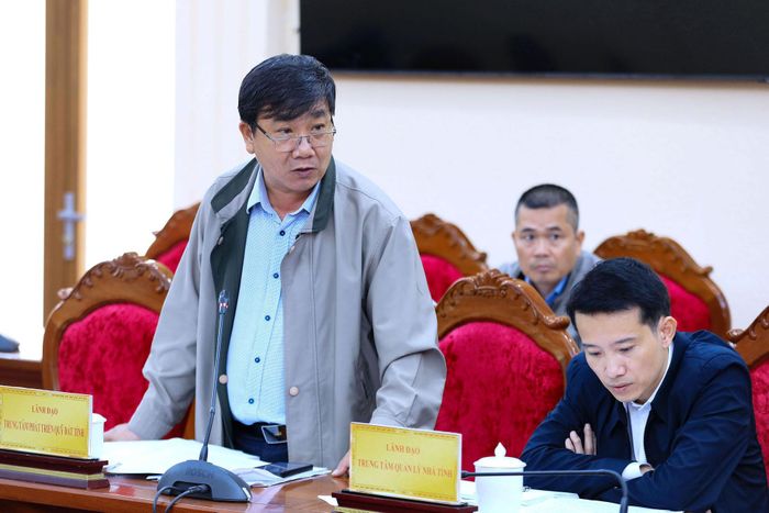 Phó Giám đốc Trung tâm Phát triển quỹ đất tỉnh Lâm Đồng Trần Tuấn Kiệt nêu tình hình quản lý đất công trên địa bàn