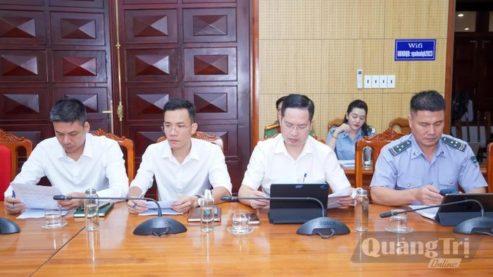 Các đại biểu tham dự buổi làm việc - Ảnh: N.H