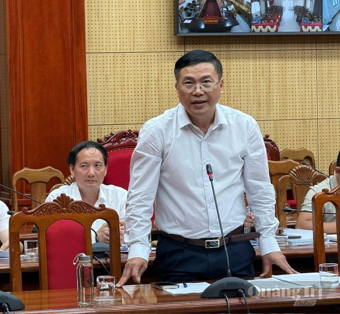 Lãnh đạo Sở Nông nghiệp và Môi trường báo cáo tại cuộc họp - Ảnh: N.L
