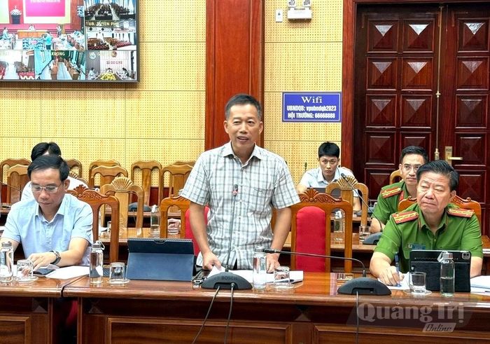 Đại biểu phát biểu tại cuộc họp - Ảnh: N.L
