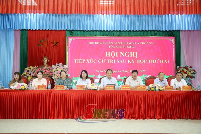 Tổ đại biểu số 2, HĐND tỉnh tiếp xúc cử tri xã Xuân Nha.