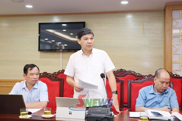Lãnh đạo Sở Khoa học và Công nghệ phát biểu tại cuộc họp