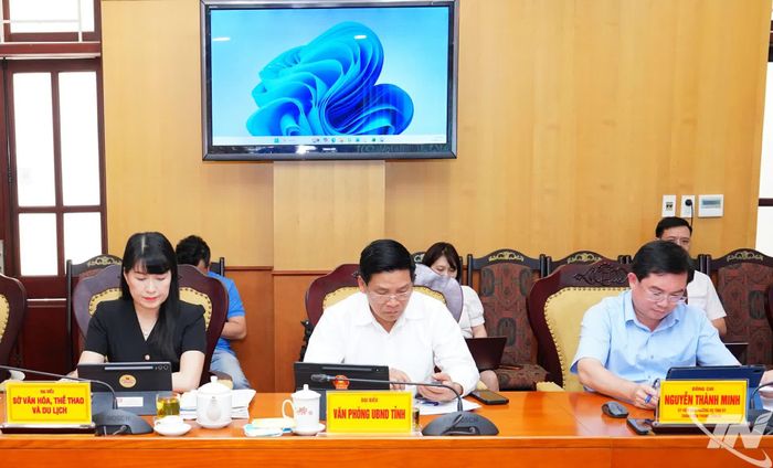 Đại biểu dự Hội nghị.