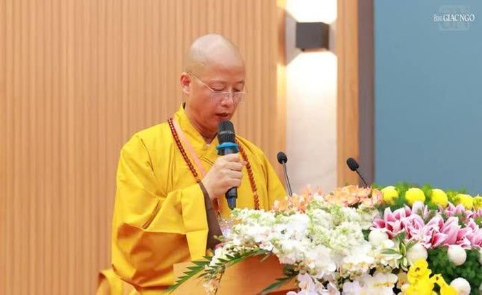 Thượng tọa Thích Minh Nghiêm phát biểu khai mạc