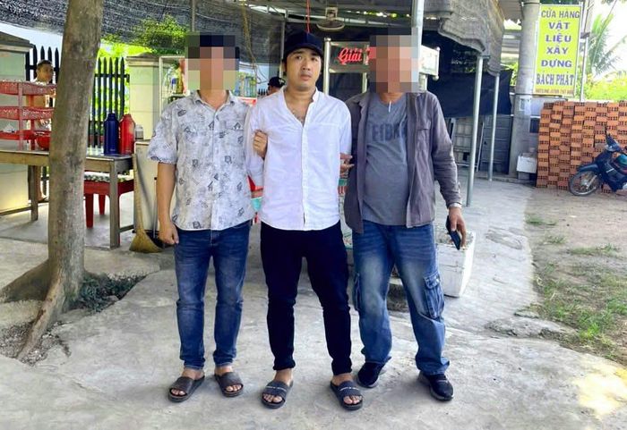 Lâm nhanh chóng bị công an bắt giữ.