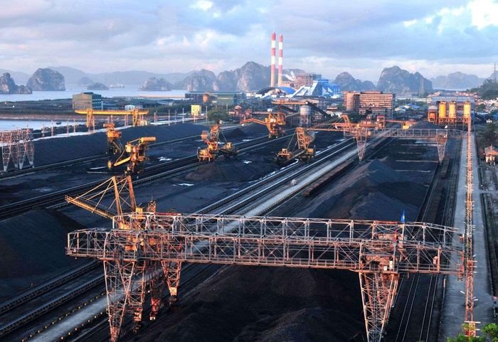  Sử dụng năng lượng tiết kiệm và hiệu quả - yếu tố quan trọng trong các kế hoạch tái cơ cấu nền kinh tế. Ảnh: TKV 