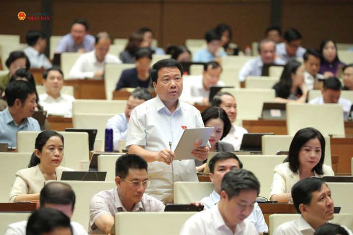 ĐBQH Ngô Trung Thành (Đắk Lắk) phát biểu