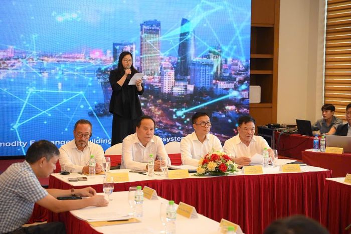 Phó chủ tịch thường trực VIFC Đà Nẵng đã tổ chức buổi trao đổi về hoạt động trong tương lai của Sở Giao dịch hàng hoá Đà nẵng với chủ đề “Định hướng phát triển mô hình Sở Giao dịch hàng hóa Đà Nẵng (DNEX)”.
