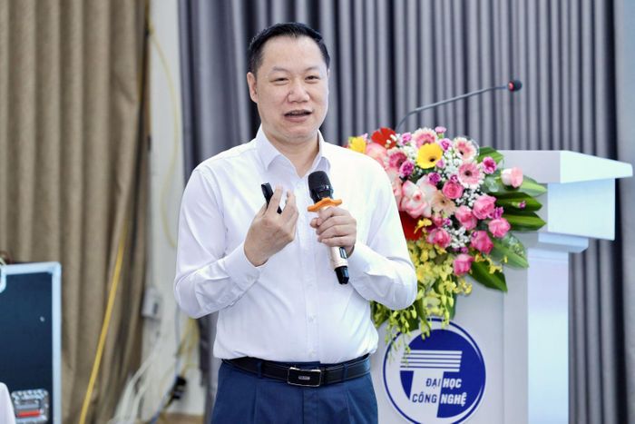 Vụ trưởng Vụ Giáo dục Đại học (Bộ GD-ĐT) Nguyễn Tiến Thảo phát biểu. Ảnh: Bộ GD-ĐT