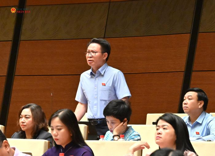 ĐBQH Nguyễn Minh Tuấn (Phú Thọ) phát biểu