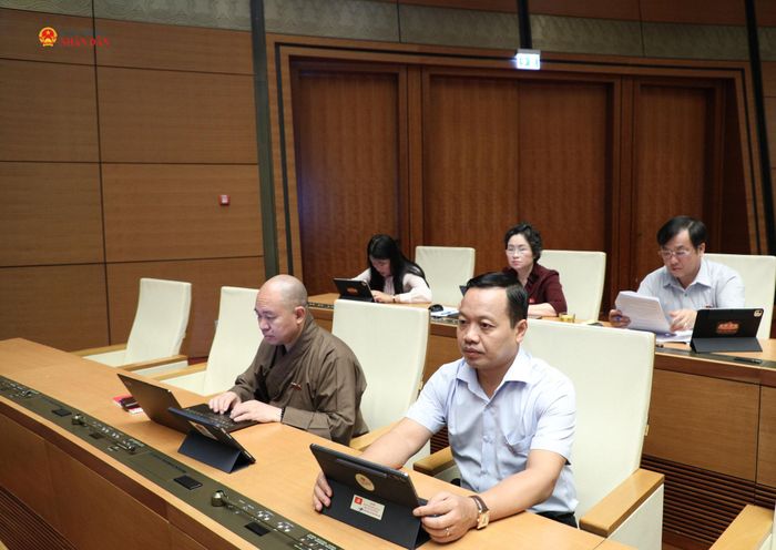 Các đại biểu dự phiên họp