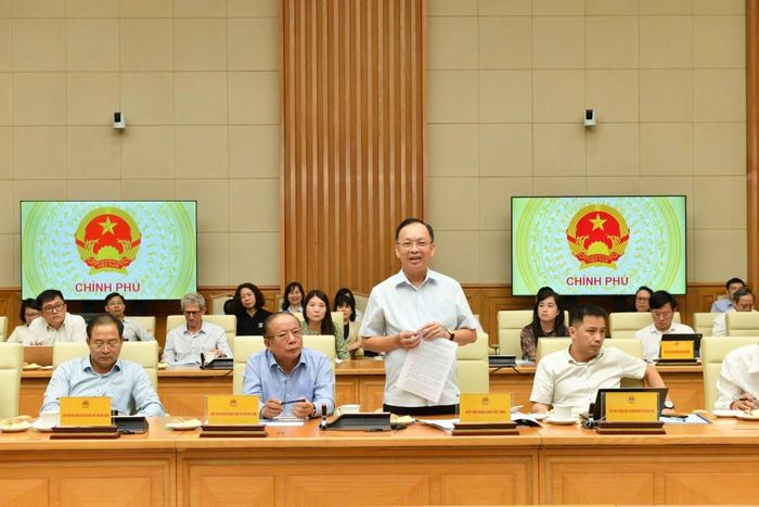 Ông Đào Minh Tú, Phó Chủ tịch kiêm Tổng Thư ký Hiệp hội Ngân hàng phát biểu tại buổi làm việc