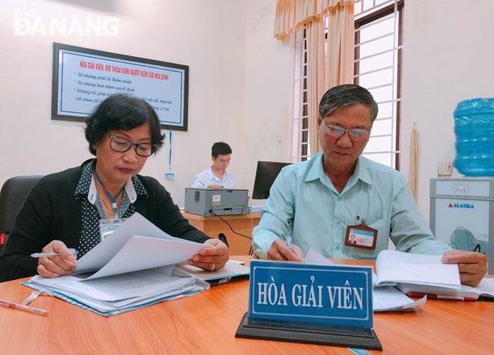 Bên cạnh các tiêu chí như già làng, trưởng bản, người có năng lực, trình độ và uy tín, độ tuổi cũng là yếu tố cần được xem xét trong tiêu chuẩn hòa giải viên - Ảnh: Internet