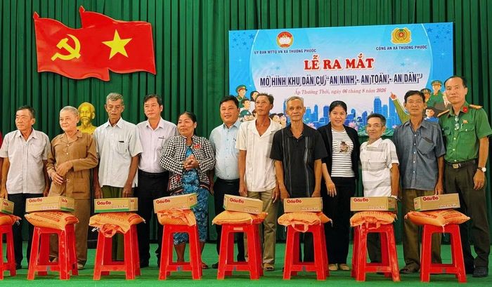 Công an xã biên giới Thường Phước ra mắt mô hình Khu dân cư An ninh – An toàn – An dân.
