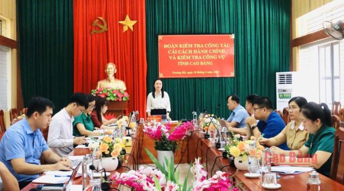 Phó Giám đốc Sở Nội vụ Trần Lương Nguyệt kết luận buổi kiểm tra.