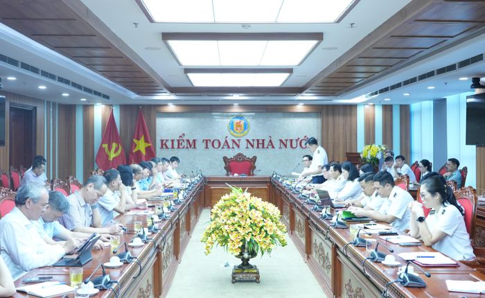 Quang cảnh Hội nghị công bố quyết định triển khai 2 cuộc kiểm toán chuyên đề tại Bộ Nông nghiệp và Môi trường.