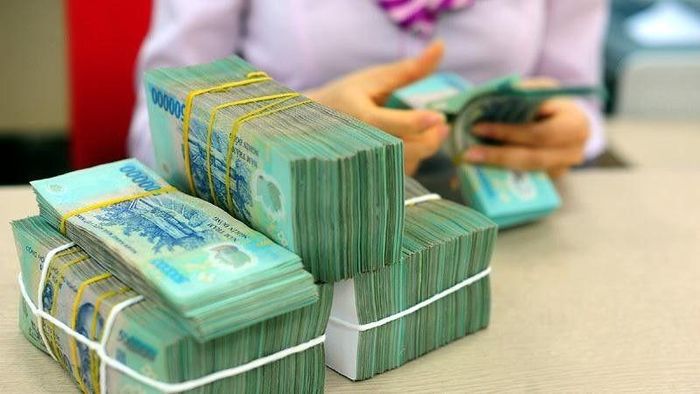 Quy định đóng bù Bảo hiểm xã hội một lần cho 6 tháng còn thiếu. Ảnh minh họa.
