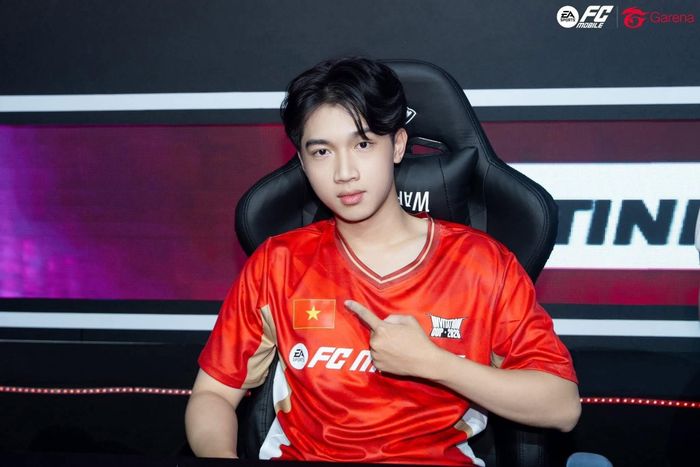 Phạm Anh Tú (FPL Chanh) giành ngôi Á quân tại giải FC Pro Mobile Mid-Season Playoffs 2026 (bộ môn bóng đá)