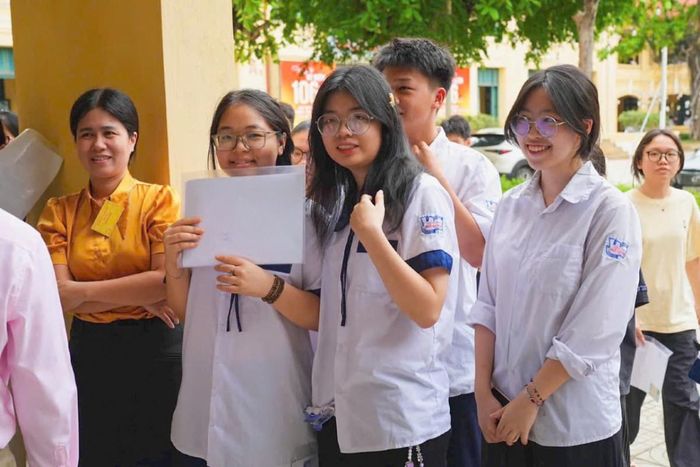 Nhóm ngành công nghệ cao, kỹ thuật bán dẫn, thiết kế vi mạch,trí tuệ nhân tạo và khoa học dữ liệu đang trở thành những lựa chọn nổi bật trong mùa tuyển sinh năm nay.