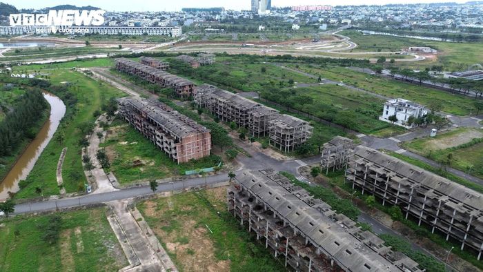 Nếu Nhà nước mua lại các dự án nhà ở thương mại không còn khả năng triển khai sẽ giúp hạn chế sự lãng phí tài nguyên đất và tăng nguồn cung nhà ở. (Ảnh minh họa: Thanh Ba).