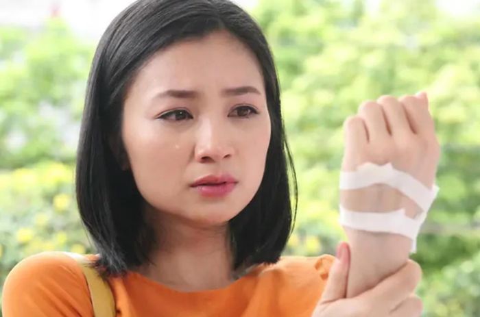 Tên tuổi của Diệu Hương gắn liền với nhiều bộ phim như “Cảnh sát hình sự”, “Xin thề anh nói thật”, “Vòng nguyệt quế”, “Cầu vồng tình yêu”, “Con đường hạnh phúc”, “Luật đời”…