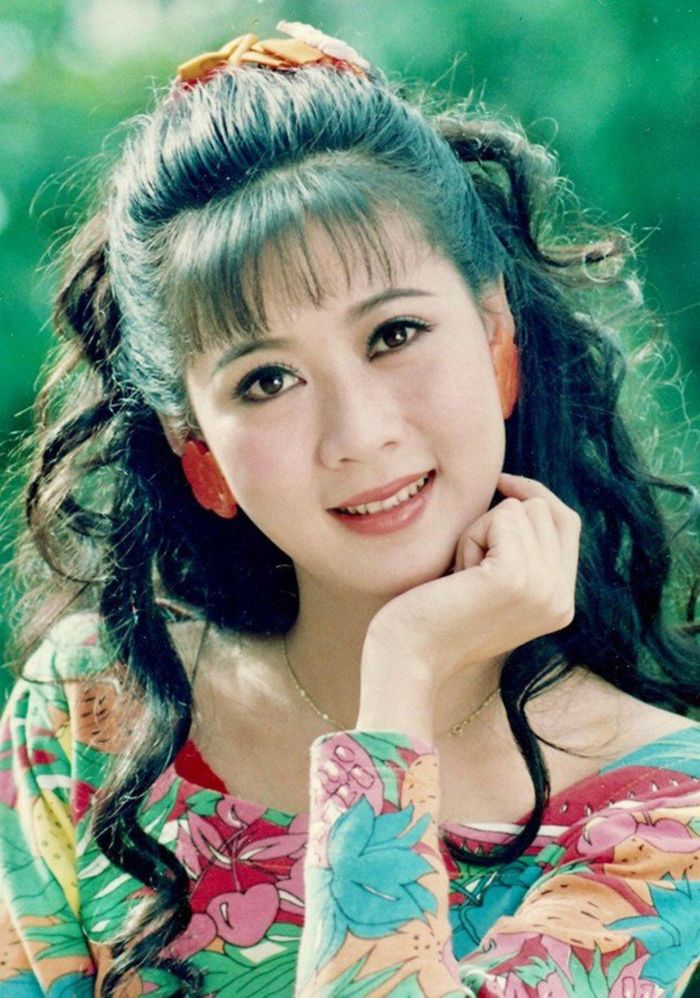 Nhan sắc thời trẻ của “Nữ hoàng ảnh lịch” Diễm Hương.