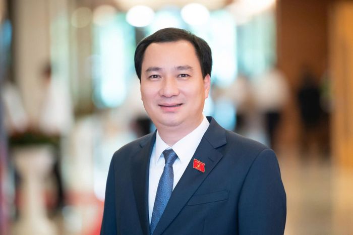Ông Vũ Văn Tiến, Đại biểu Quốc hội chuyên trách tại Ủy ban Văn hóa và Xã hội.