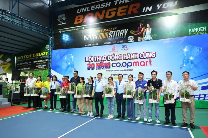 Saigon Co.op tri ân các đơn vị đồng hành cùng Hội thao 30 năm Co.opmart.JPG