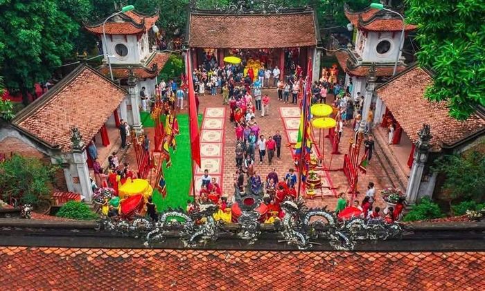 Lễ hội đền Và (Sơn Tây). Ảnh: Thu Trang