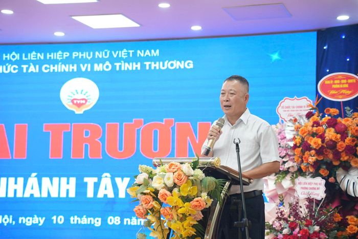 Phó Giám đốc Ngân hàng Nhà nước Chi nhánh Khu vực 1 Trần Quốc Hùng phát biểu. Ảnh: Hoàng Lan